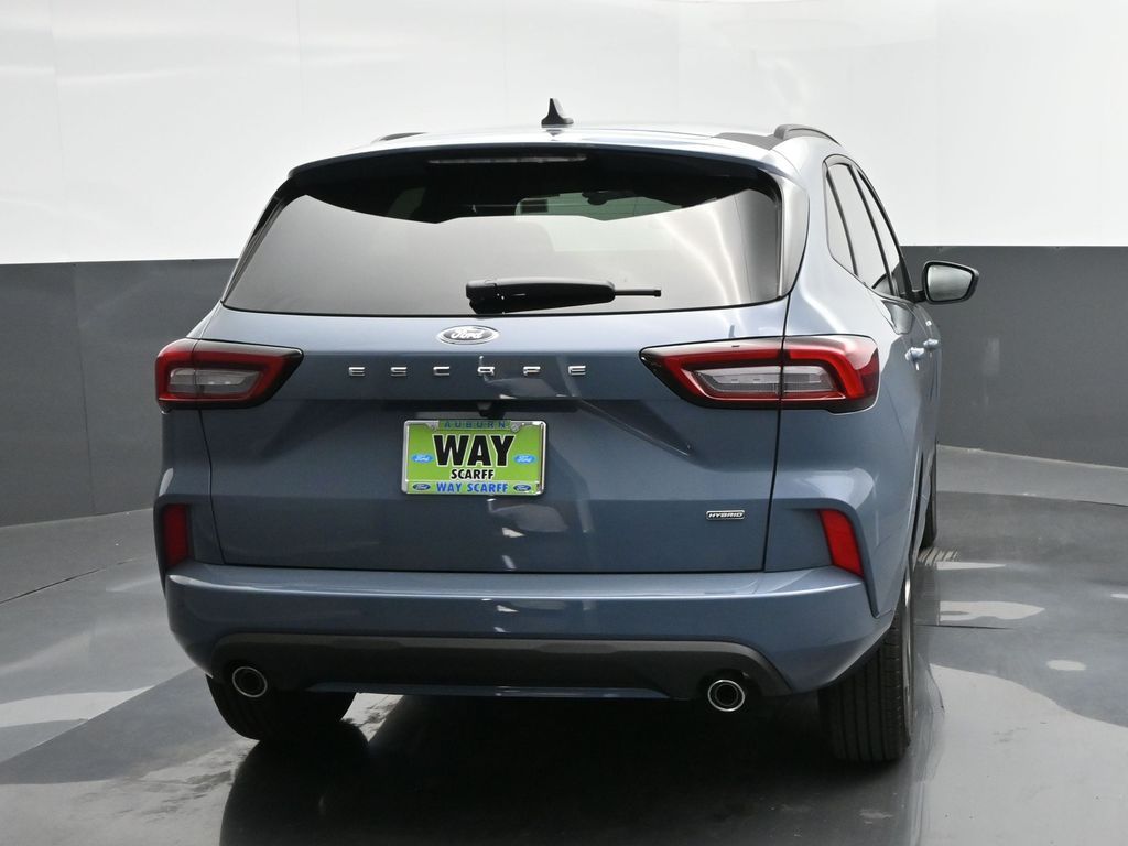 Vehicle image 9 of 38