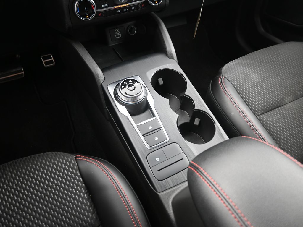 Vehicle image 29 of 38