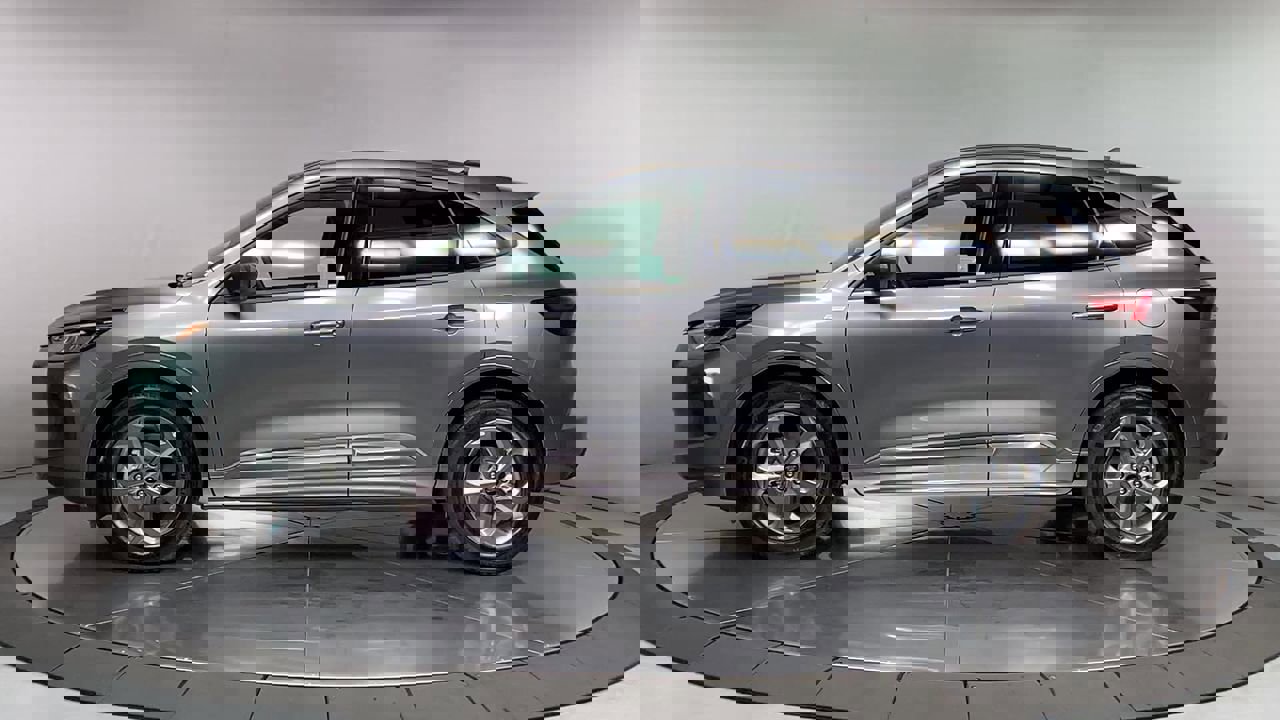 Vehicle image 12 of 34