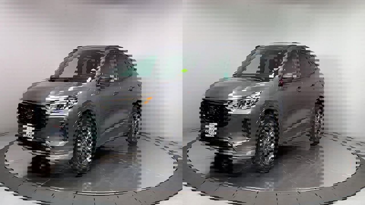 Vehicle image 2 of 34