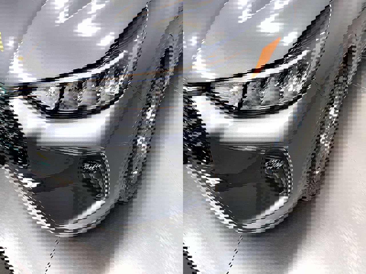 Vehicle image 13 of 34