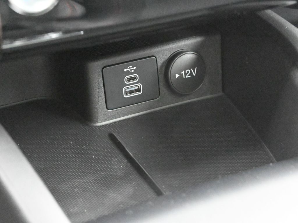 Vehicle image 28 of 38