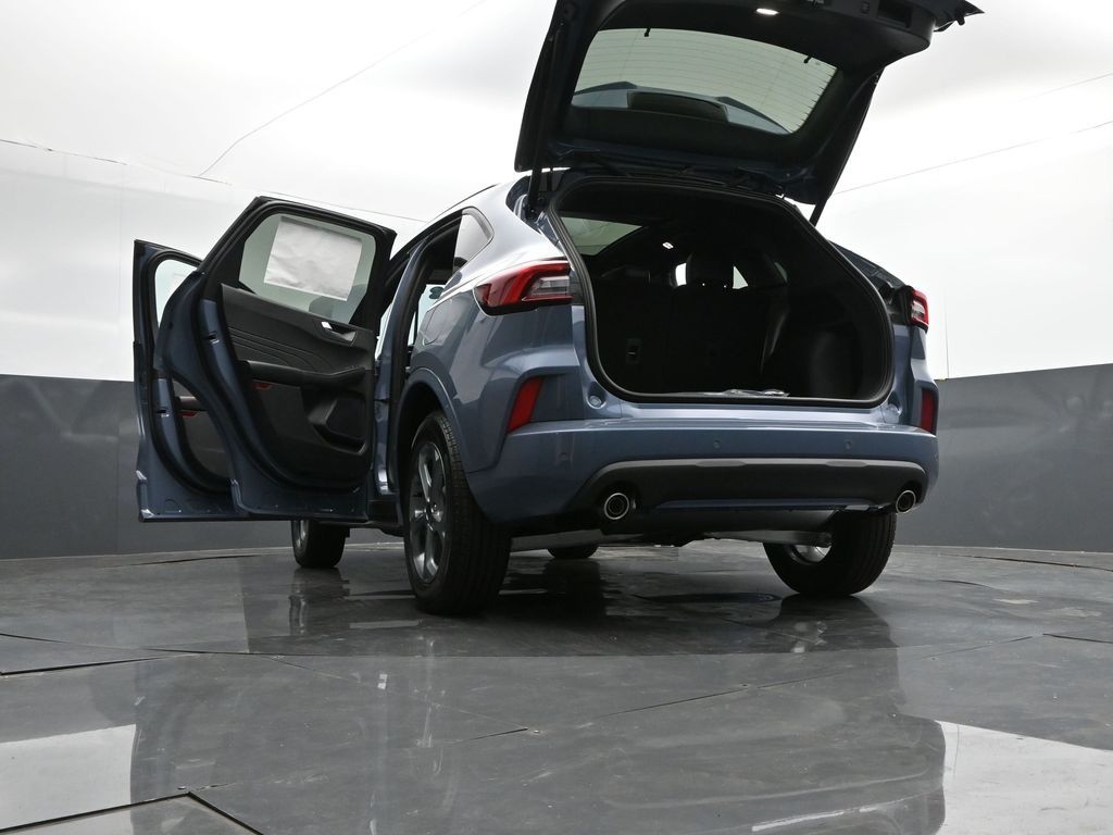 Vehicle image 37 of 38