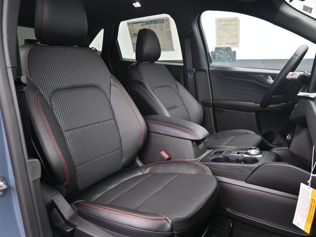 Vehicle image 20 of 38