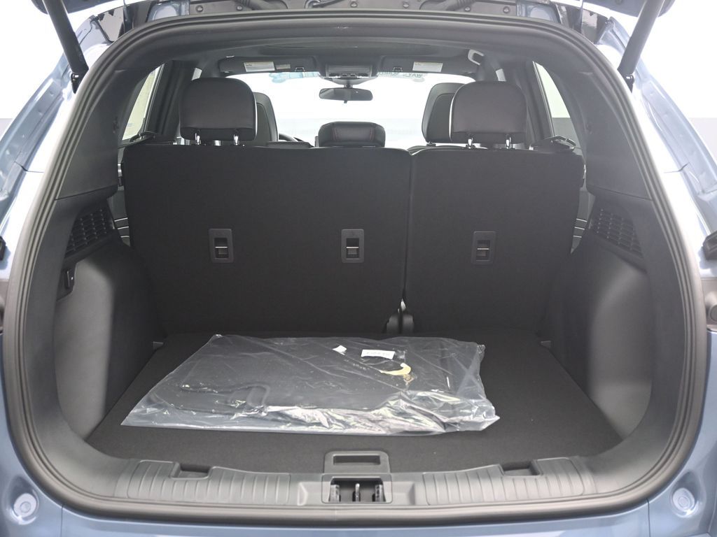 Vehicle image 23 of 38