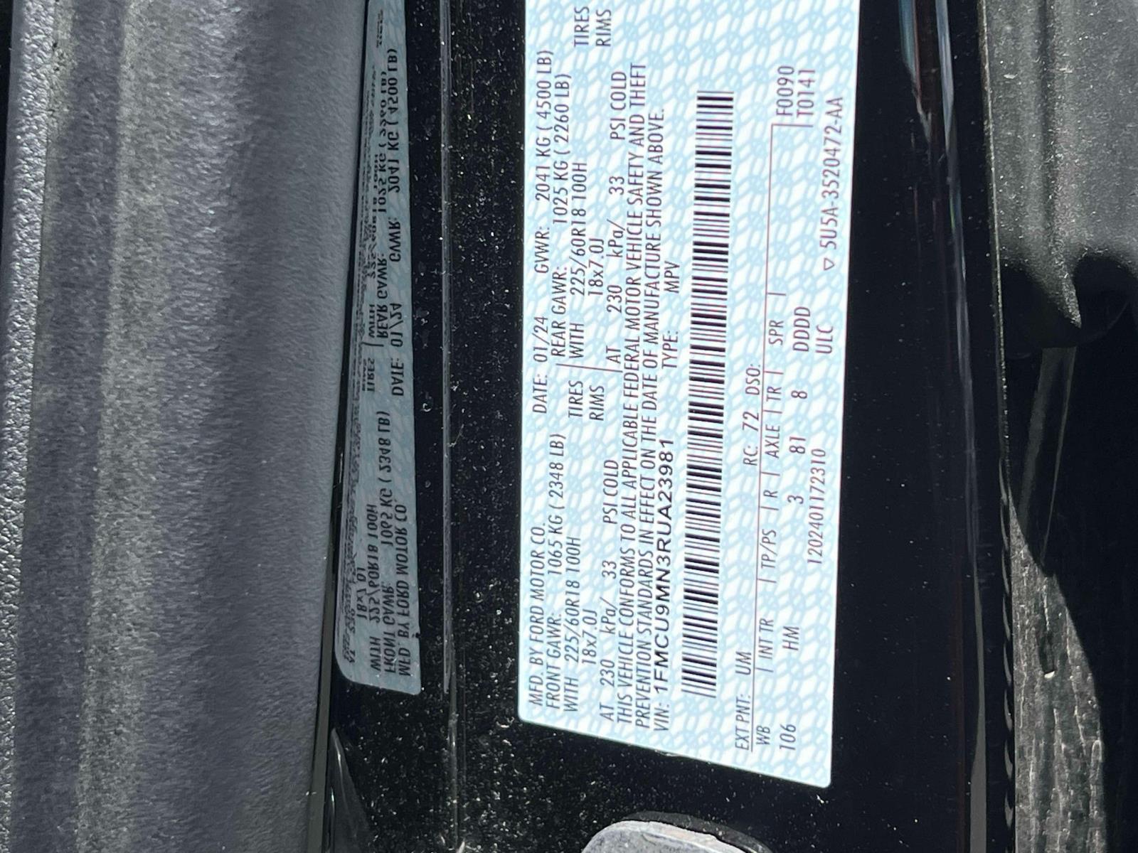 Vehicle image 23 of 28