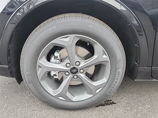 Vehicle image 12 of 20