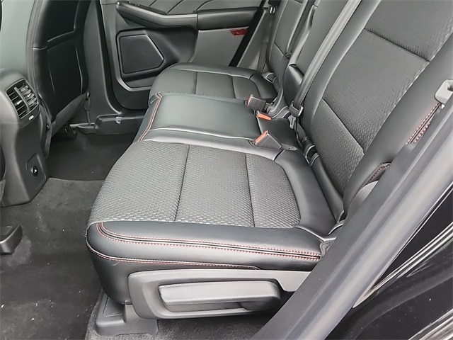 Vehicle image 10 of 20
