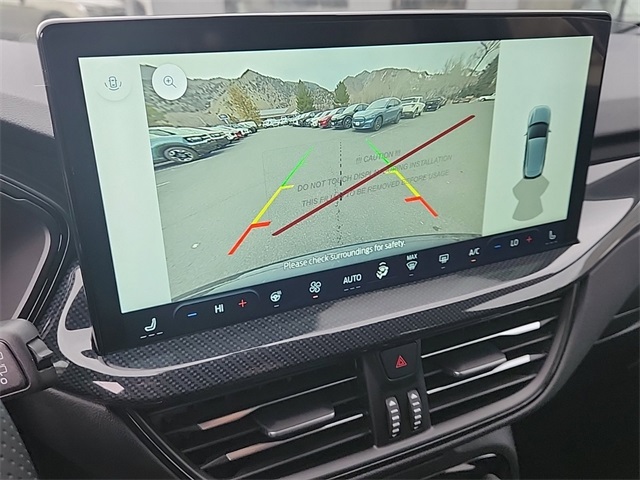 Vehicle image 18 of 20
