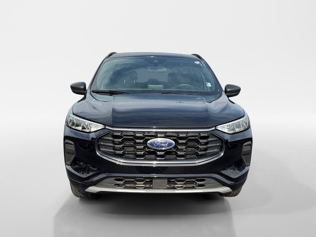 Vehicle image 2 of 25
