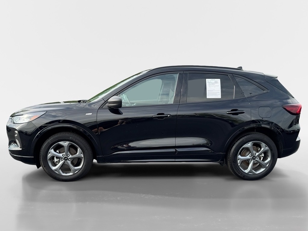 Vehicle image 8 of 25