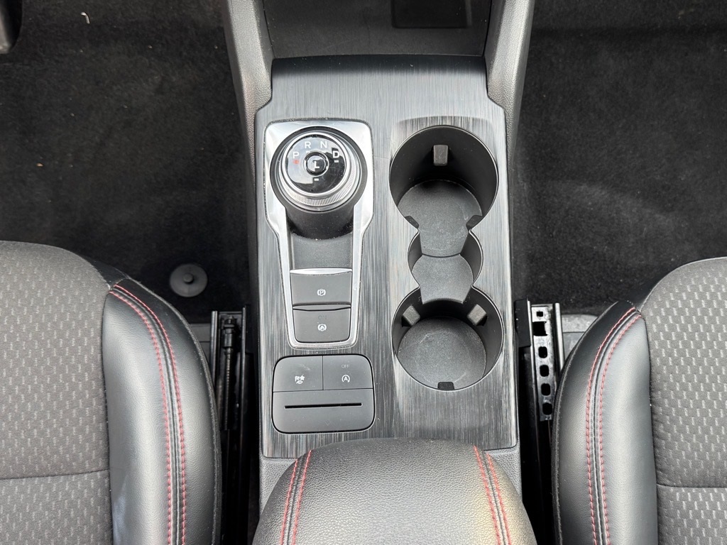 Vehicle image 23 of 25