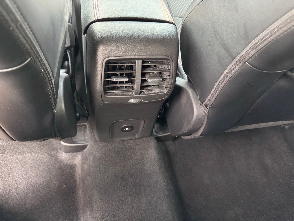 Vehicle image 24 of 25