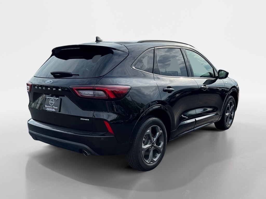 Vehicle image 5 of 25