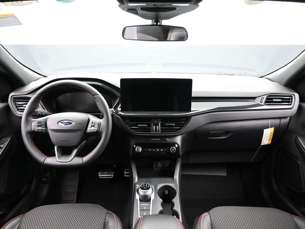 Vehicle image 32 of 40