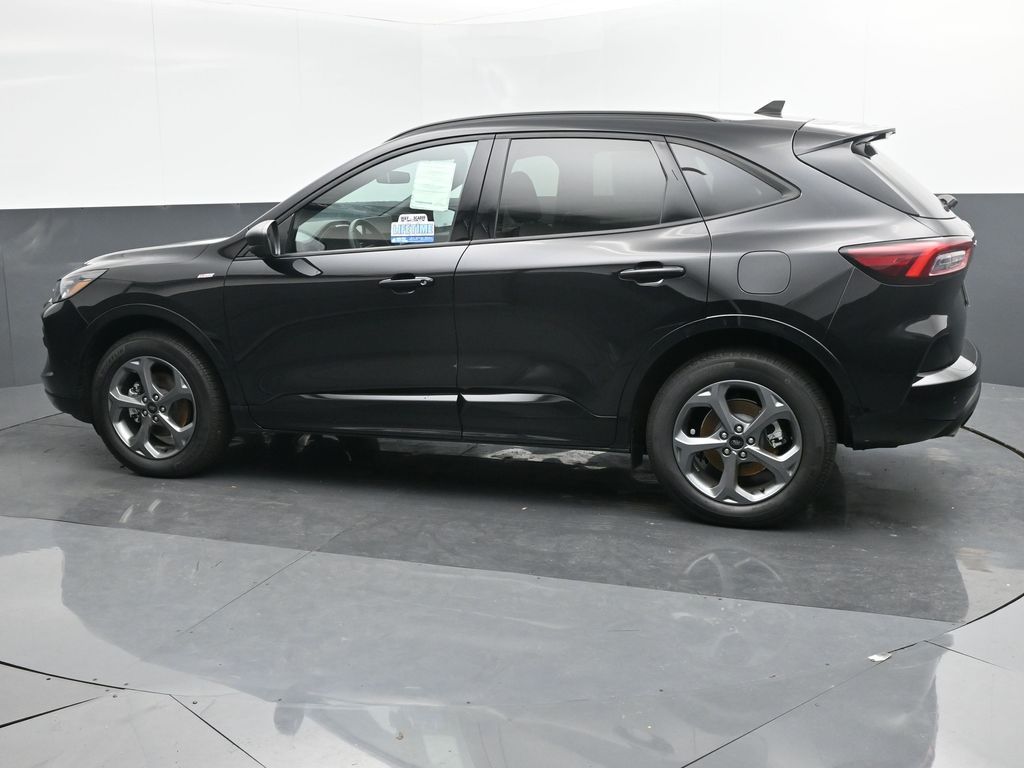 Vehicle image 6 of 40