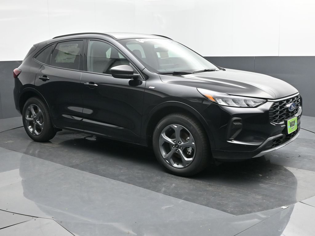 Vehicle image 10 of 40