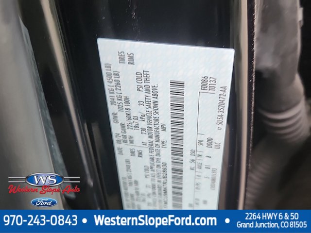 Vehicle image 12 of 15