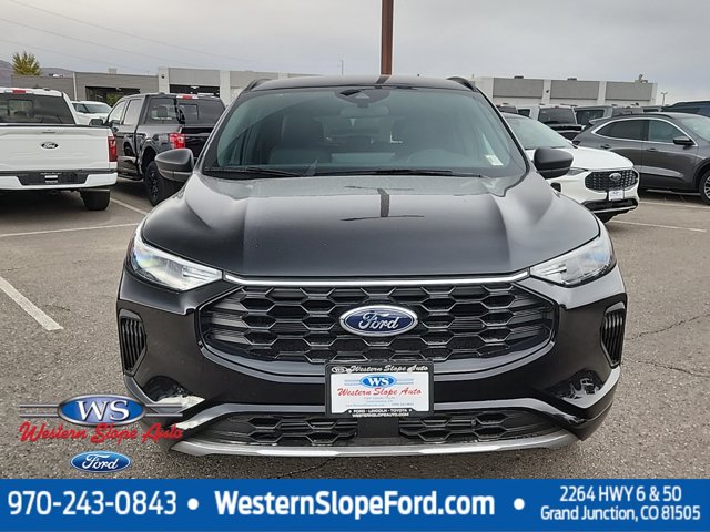 Vehicle image 6 of 15