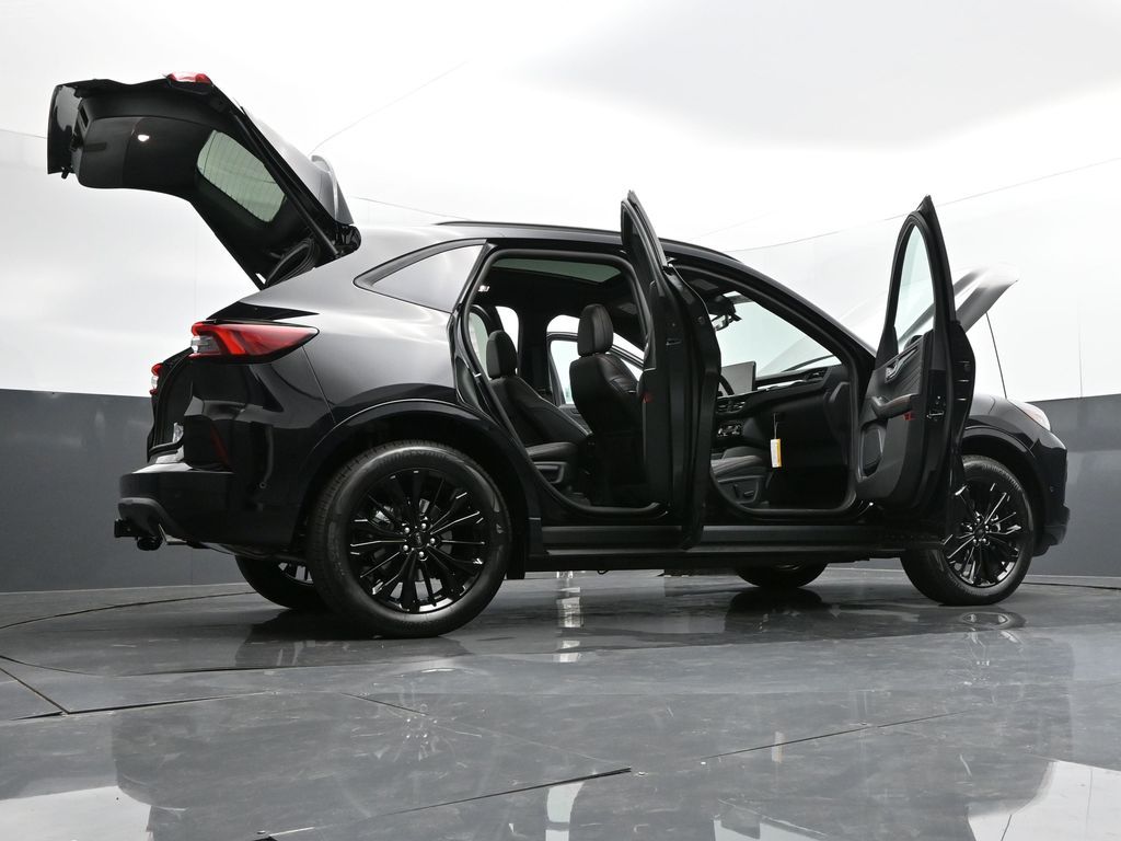 Vehicle image 14 of 37