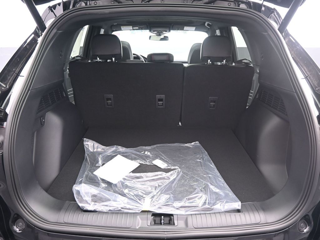 Vehicle image 22 of 37