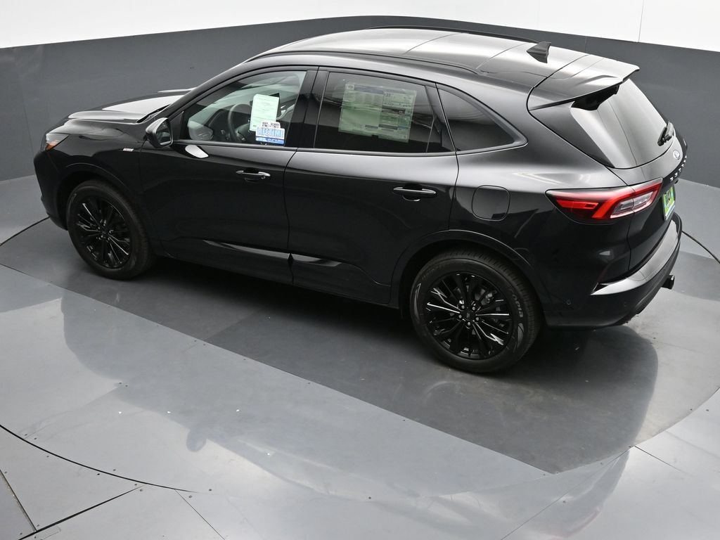 Vehicle image 15 of 37