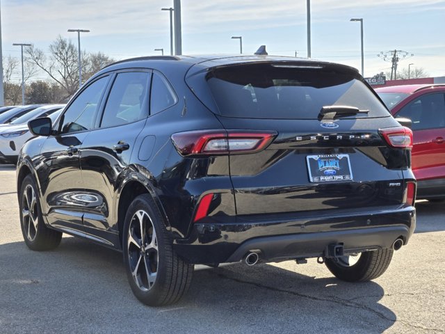 Vehicle image 4 of 23