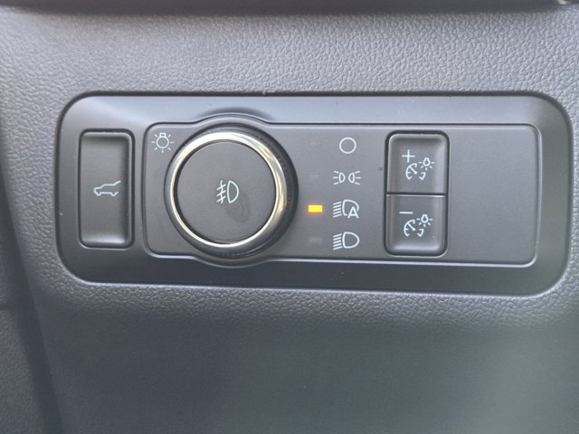 Vehicle image 16 of 23