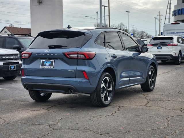 Vehicle image 3 of 22