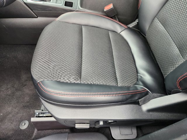 Vehicle image 17 of 22