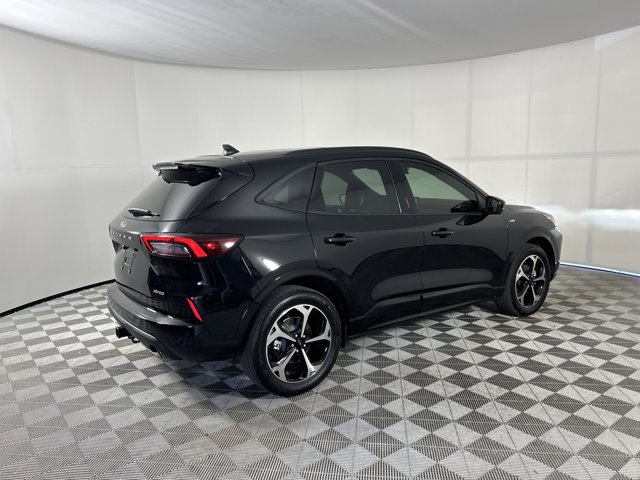 Vehicle image 6 of 33