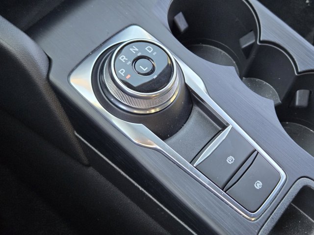 Vehicle image 14 of 21
