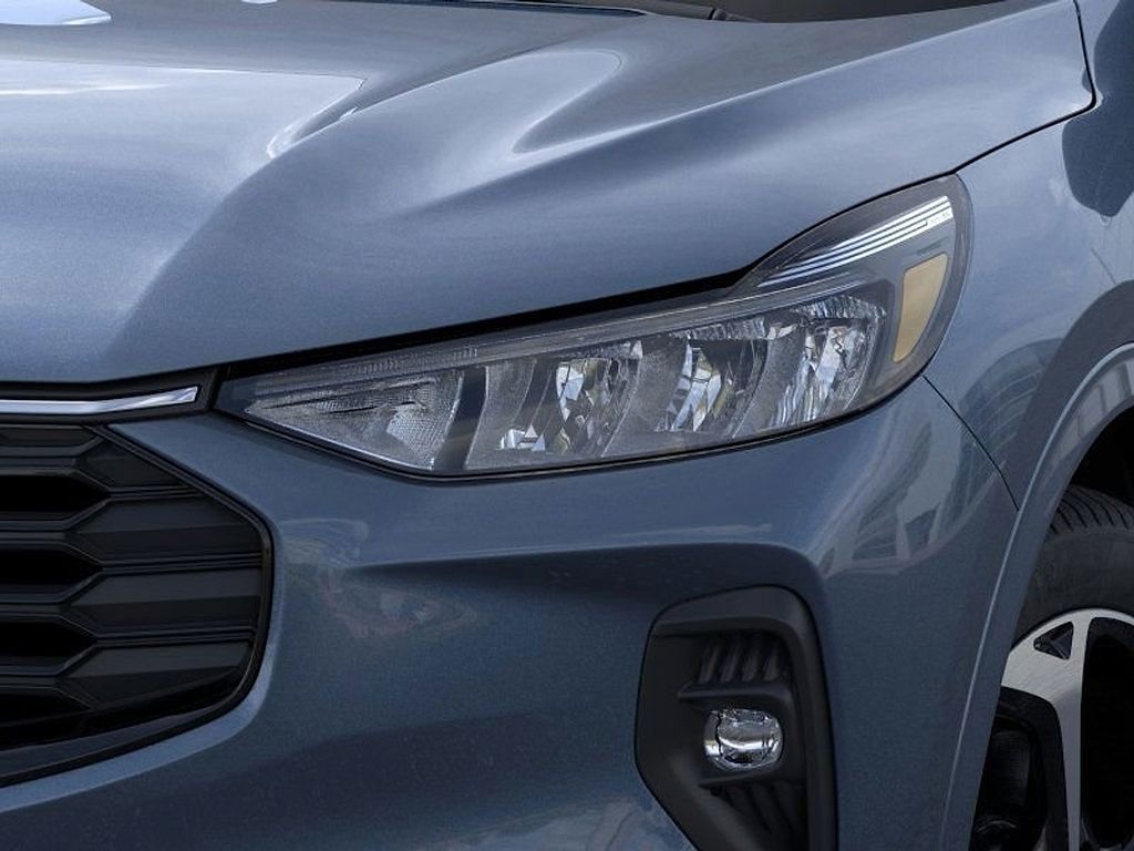 Vehicle image 20 of 23