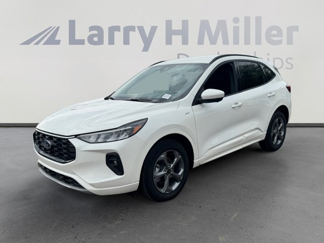 2024 Ford Escape ST-Line Select Image 1 of 32