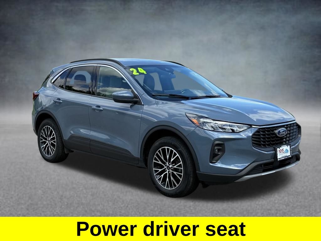 2024 Ford Escape PHEV Image 3 of 57
