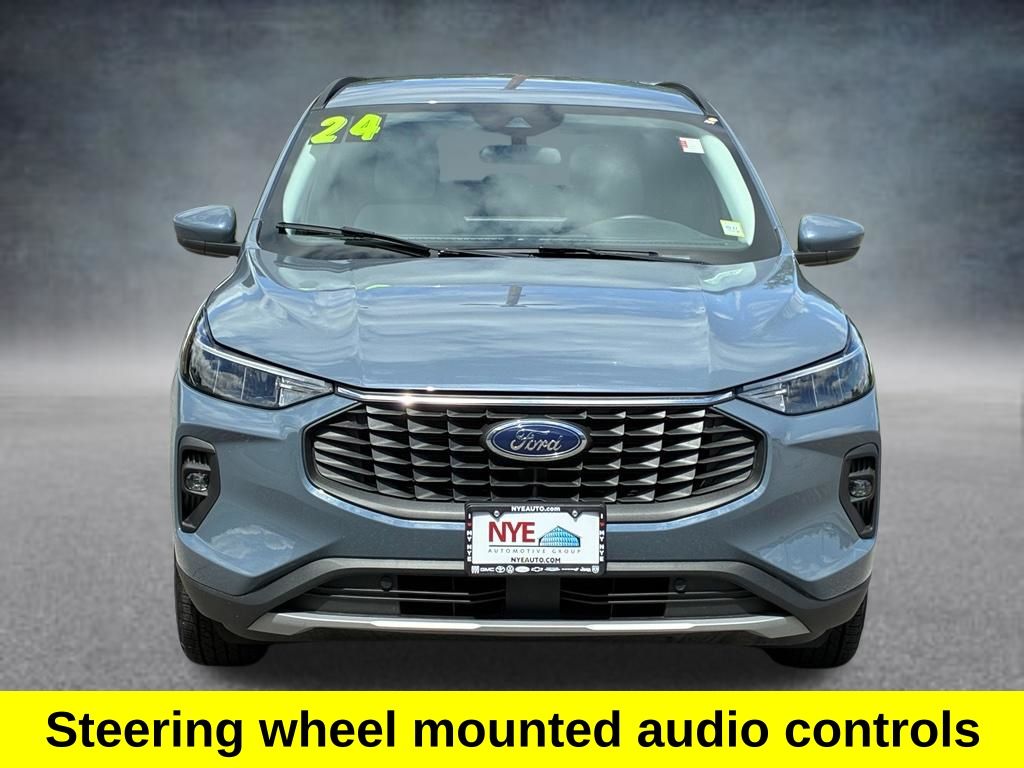 2024 Ford Escape PHEV Image 2 of 57