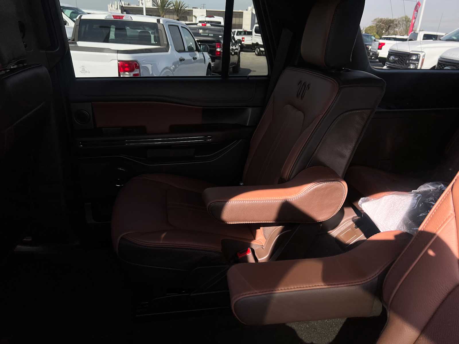 Vehicle image 41 of 57