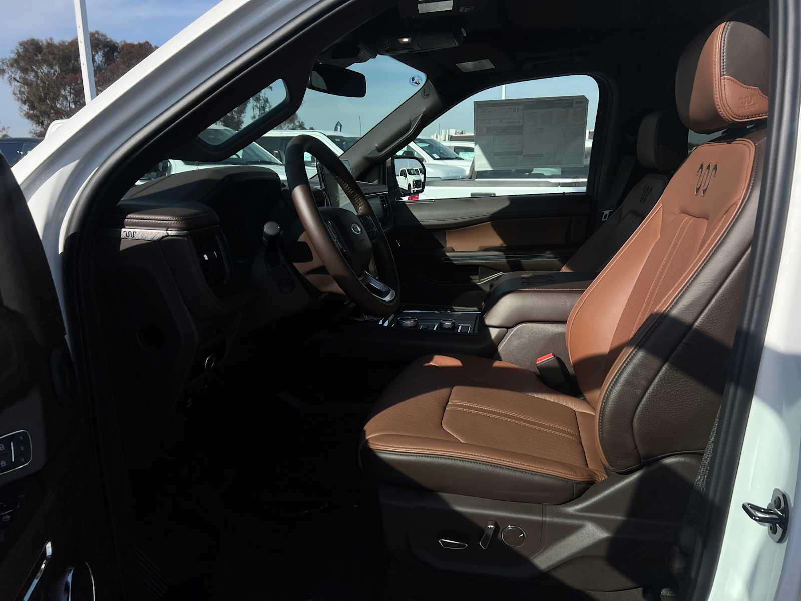 Vehicle image 38 of 57