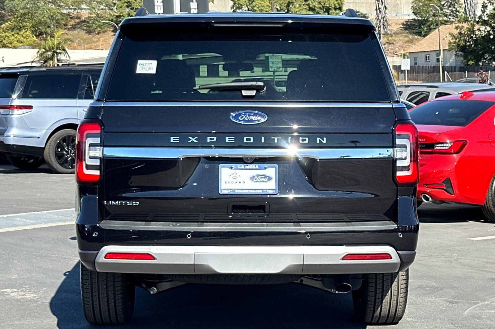 Vehicle image 5 of 28