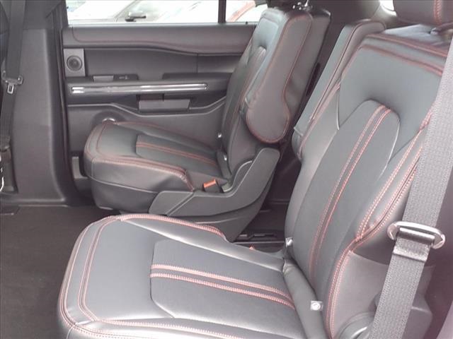 Vehicle image 9 of 15