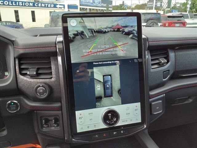 Vehicle image 12 of 15
