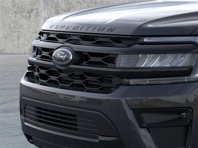 Vehicle image 17 of 23