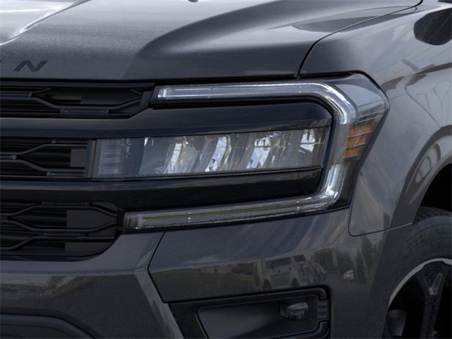 Vehicle image 18 of 23