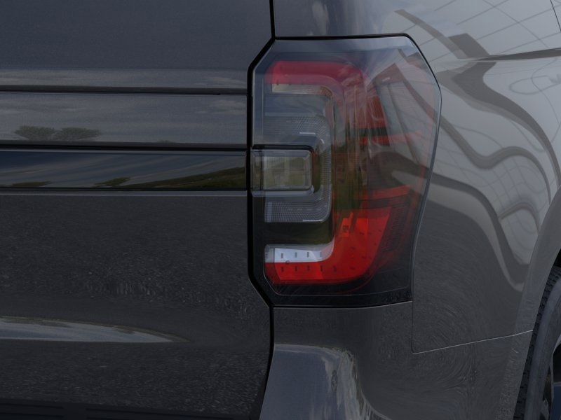 Vehicle image 21 of 23