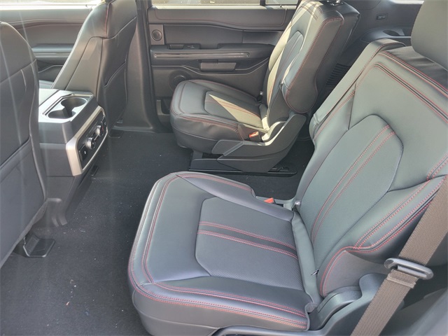 Vehicle image 7 of 10