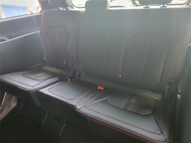 Vehicle image 10 of 30