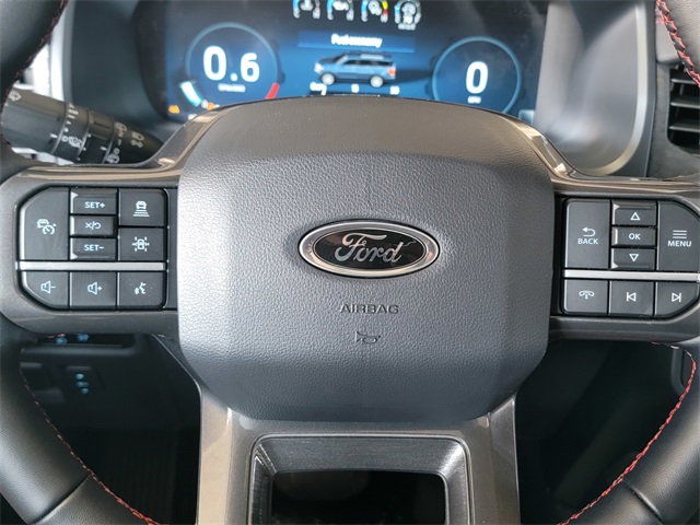 Vehicle image 27 of 30