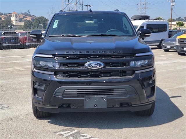Vehicle image 2 of 30