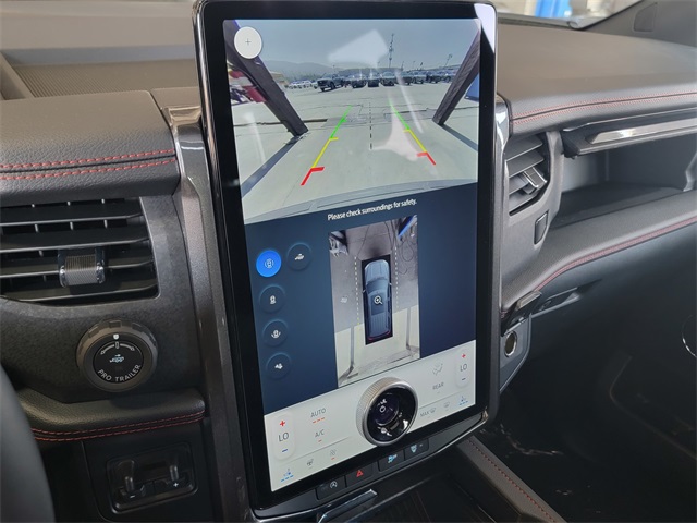 Vehicle image 19 of 30