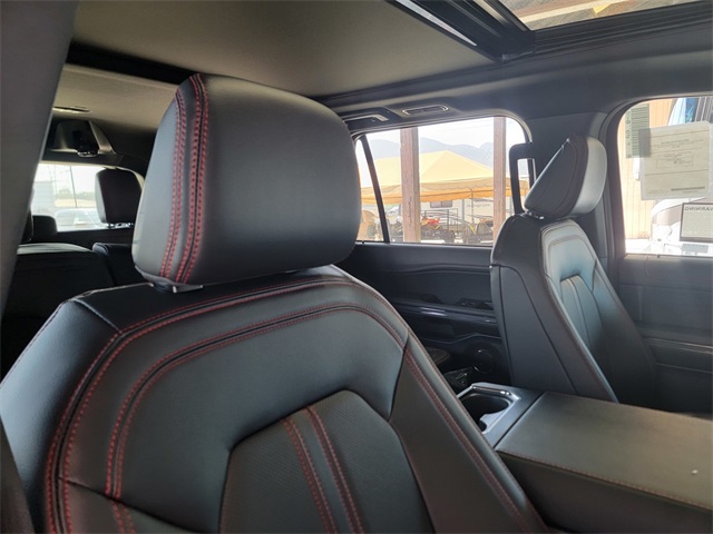 Vehicle image 14 of 30